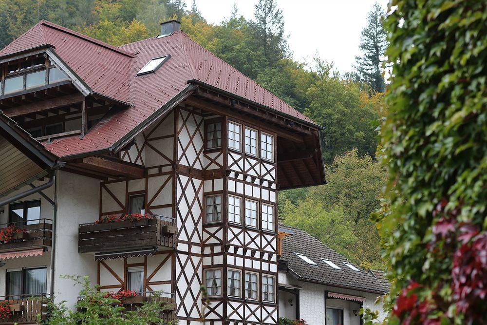 Hotel Hirsch Bad Peterstal-Griesbach Dış mekan fotoğraf