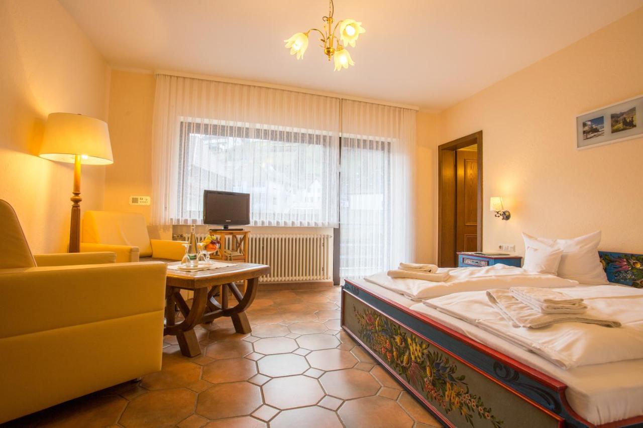 Hotel Hirsch Bad Peterstal-Griesbach Dış mekan fotoğraf